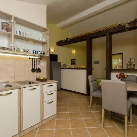 In With Sea View, Terrace, Air Conditioning, Wi-fi
