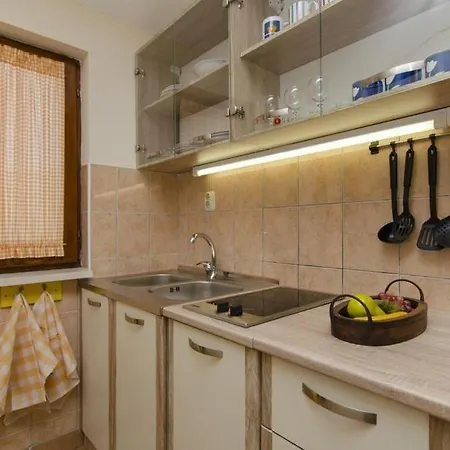 Apartment In With Sea View, Terrace, Air Conditioning, Wi-fi