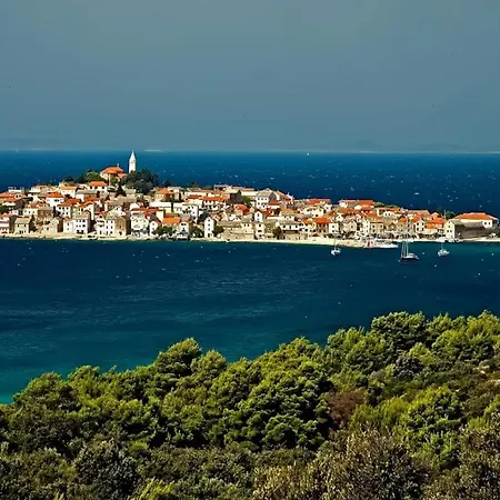 Apartment In With Sea View, Terrace, Air Conditioning, Wi-fi