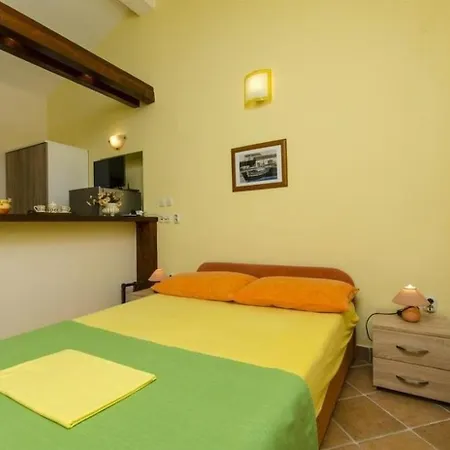 In With Sea View, Terrace, Air Conditioning, Wi-fi * Razanj