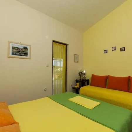 In With Sea View, Terrace, Air Conditioning, Wi-fi