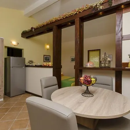 In With Sea View, Terrace, Air Conditioning, Wi-fi * Razanj