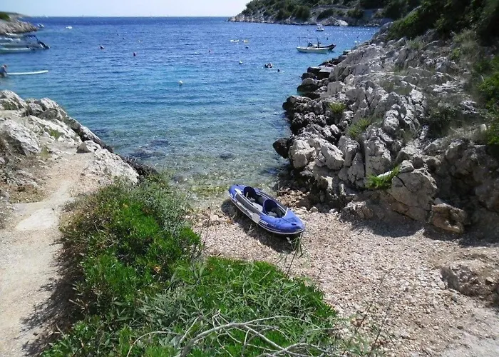 In With Sea View, Terrace, Air Conditioning, Wi-fi Daire Ražanj