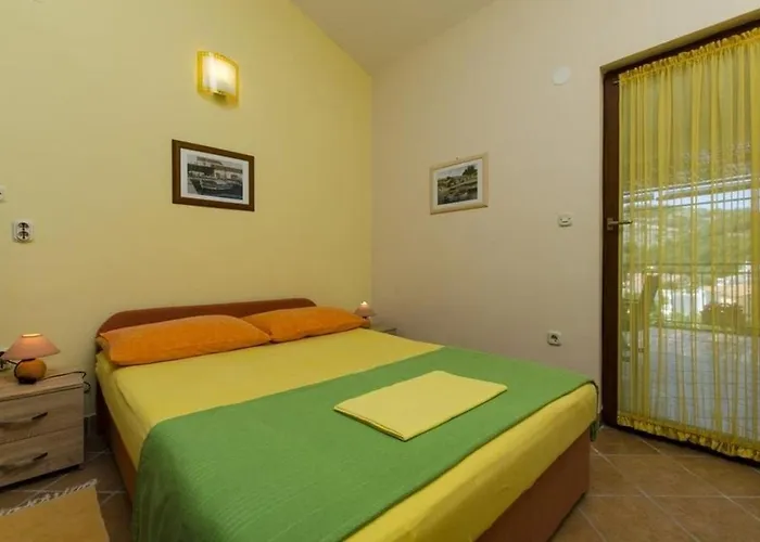 Daire In With Sea View, Terrace, Air Conditioning, Wi-fi Ražanj