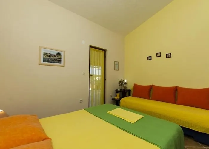 In With Sea View, Terrace, Air Conditioning, Wi-fi